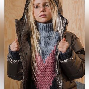 Finger in the nose kids sweater